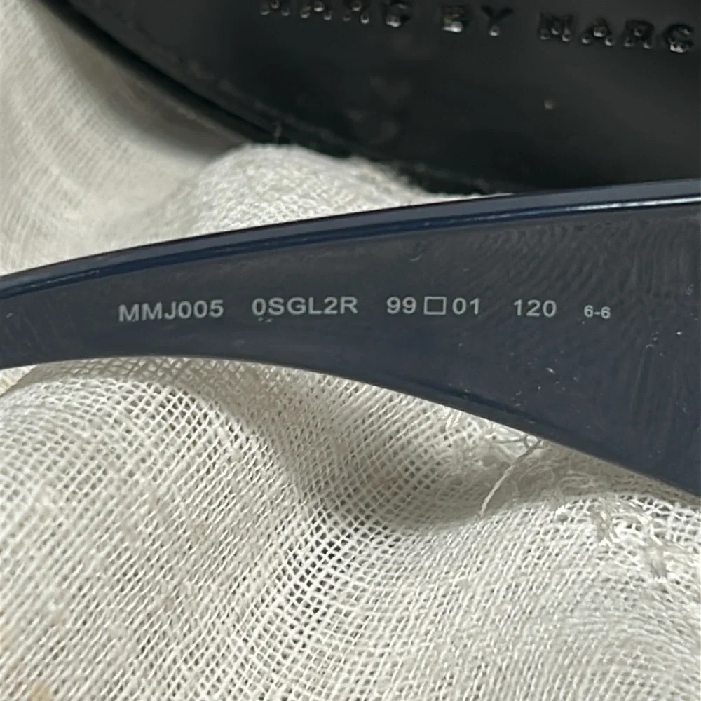 Marc Jacobs MMJ005 gradient shield style sunglasses with case